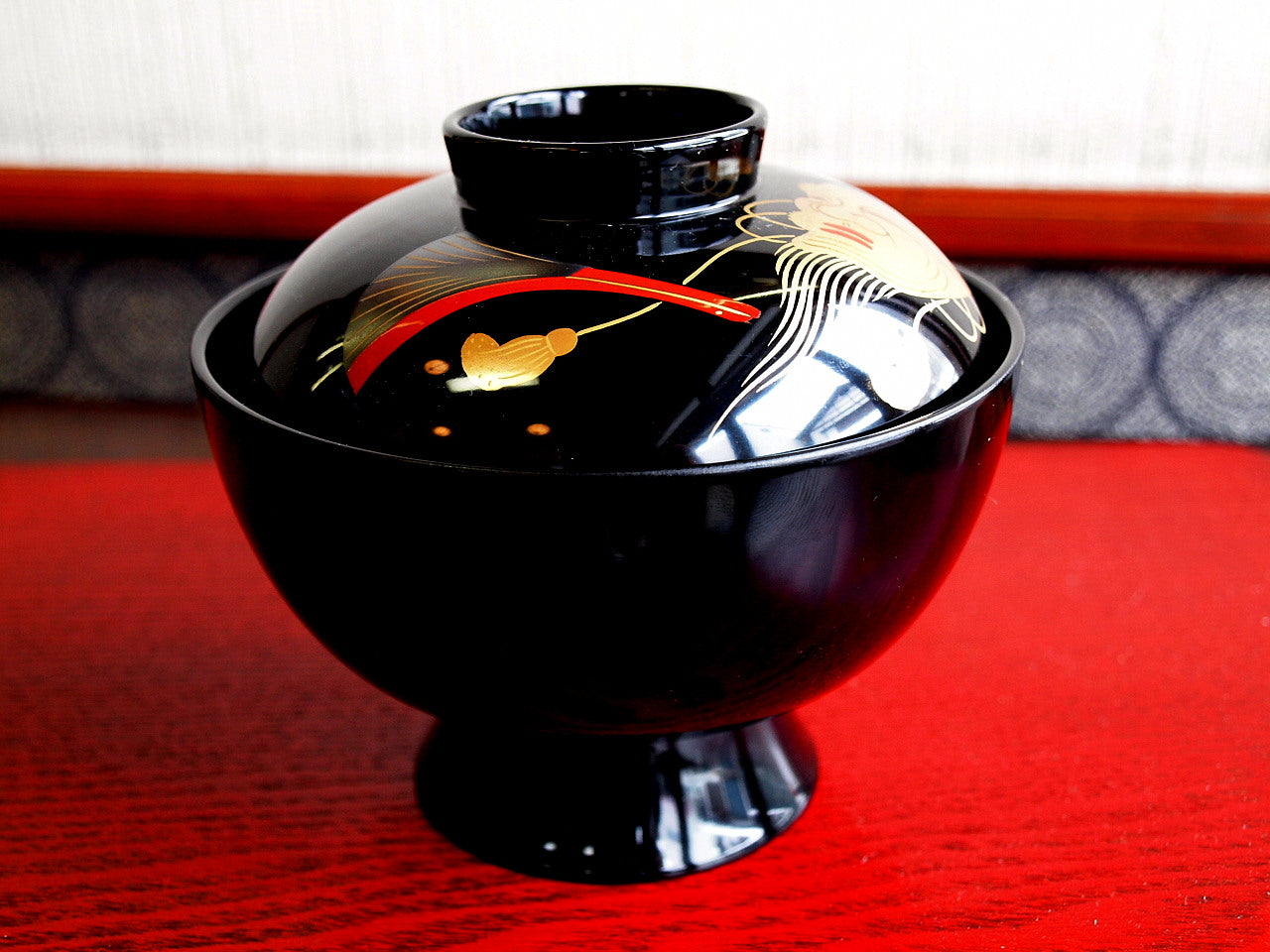 Bowl with Okina Maki-e design