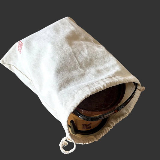 鞠子の樹-旅の盛器-道具袋へ入れる