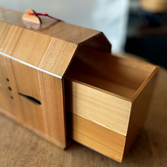 鞠子の樹｜旅籠（はたご）― かまくら桧の盛器 ―　２段箱