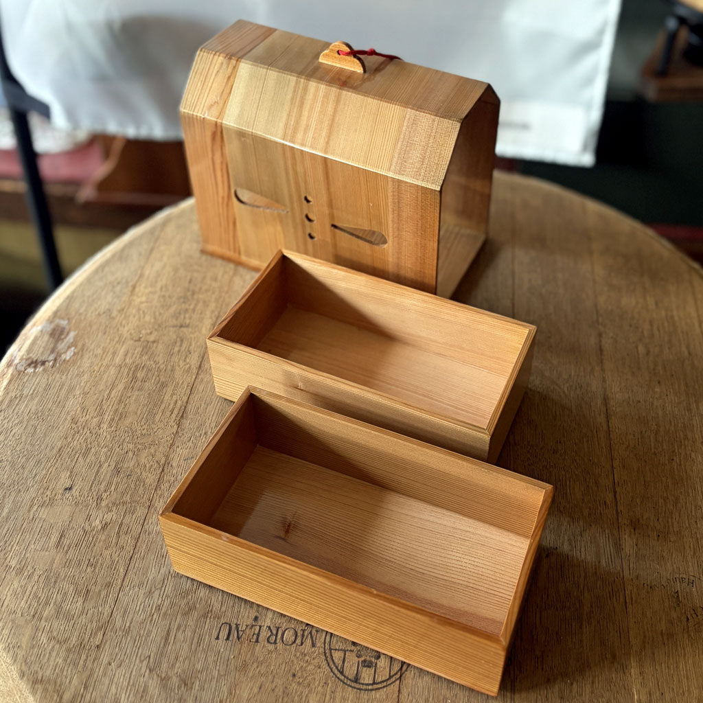 鞠子の樹｜旅籠（はたご）― かまくら桧の盛器 ―　箱詳細