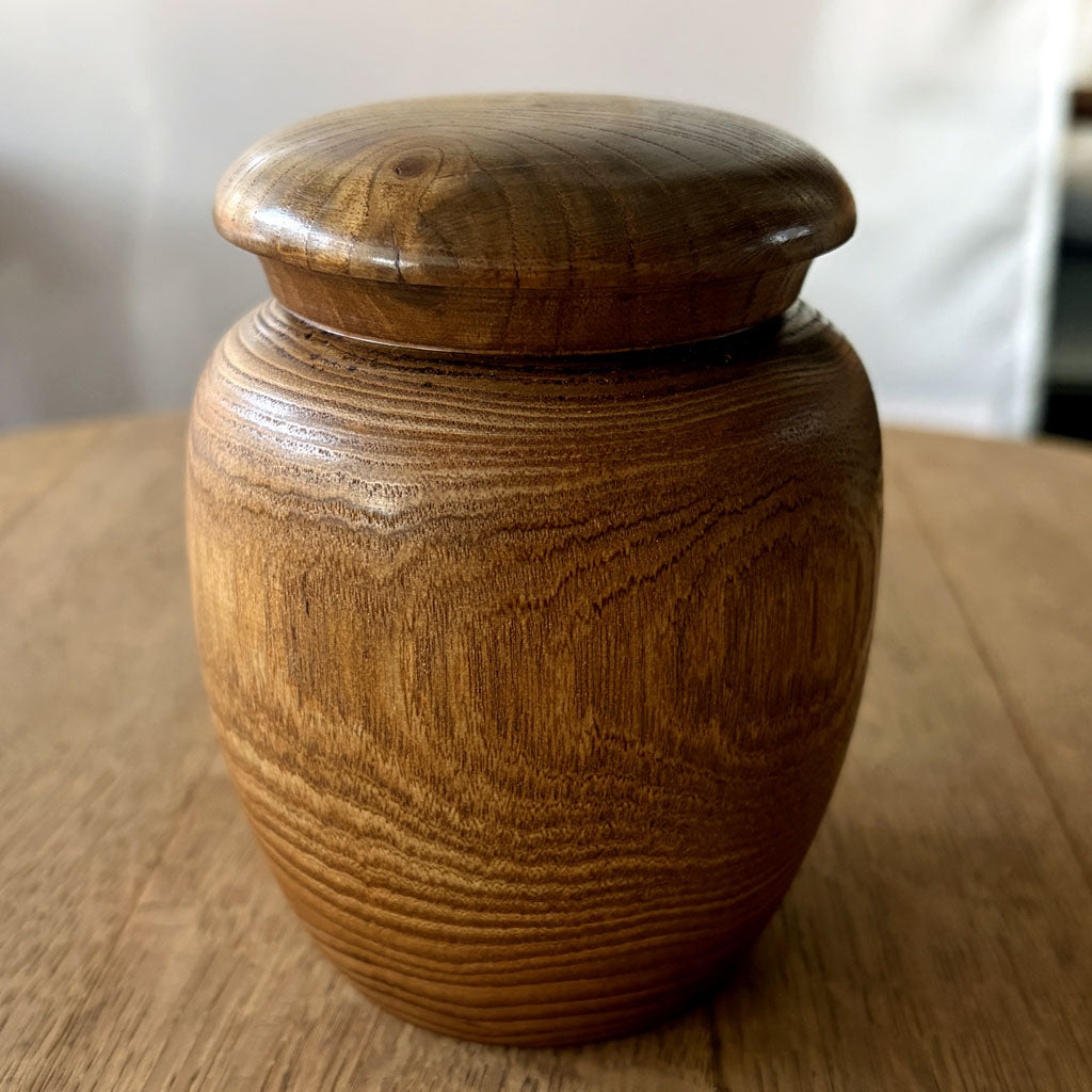 鞠子の樹｜旅の茶筒 ― 木曽のヤマグワ ―正面