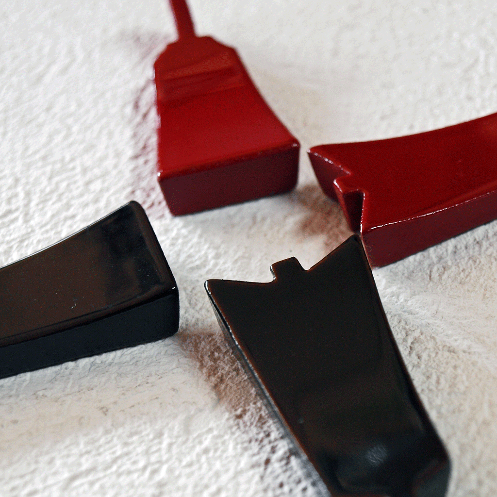 Chopstick rest, arrow feather type/2 types of black lacquer/2 types of vermilion lacquer/cutlery rest/synthetic resin/4 pieces/1set