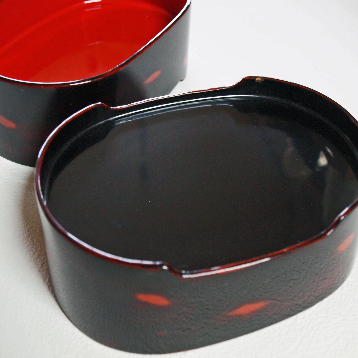 Bent wappa, serving dish, serving plate, wooden, lacquered red interior